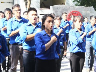 Sinh viên đại học ngoại thương